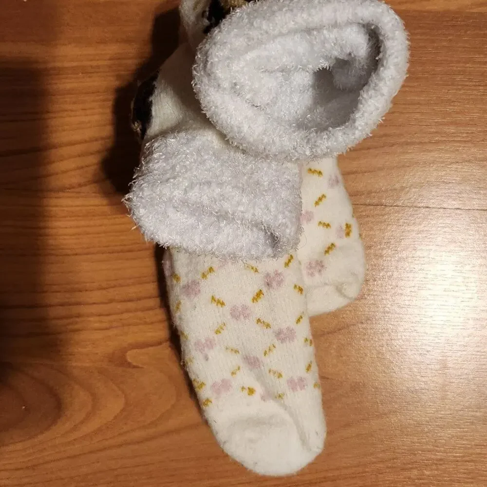 N/A socks mittens